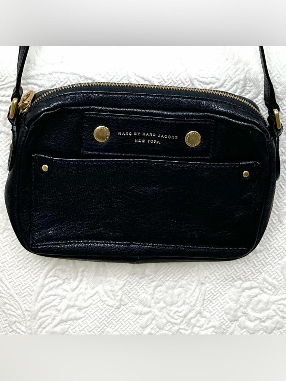 Marc by Marc Jacobs Black Leather Preppy Crossbody Camera Style Bag Gold Details